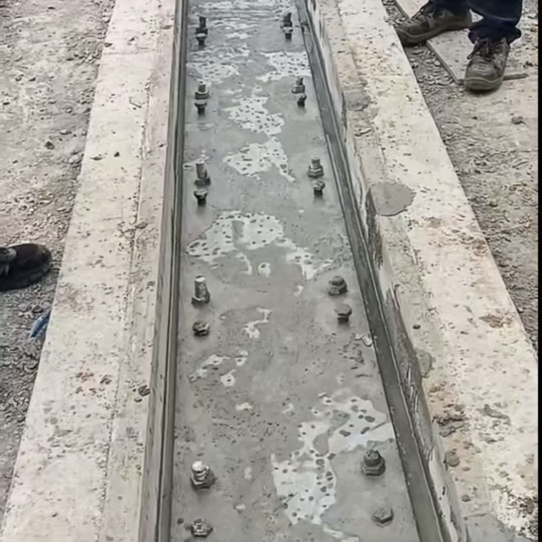 琼海港口码头起重机龙门吊重型机械设备稳固用早强快凝轨道胶泥